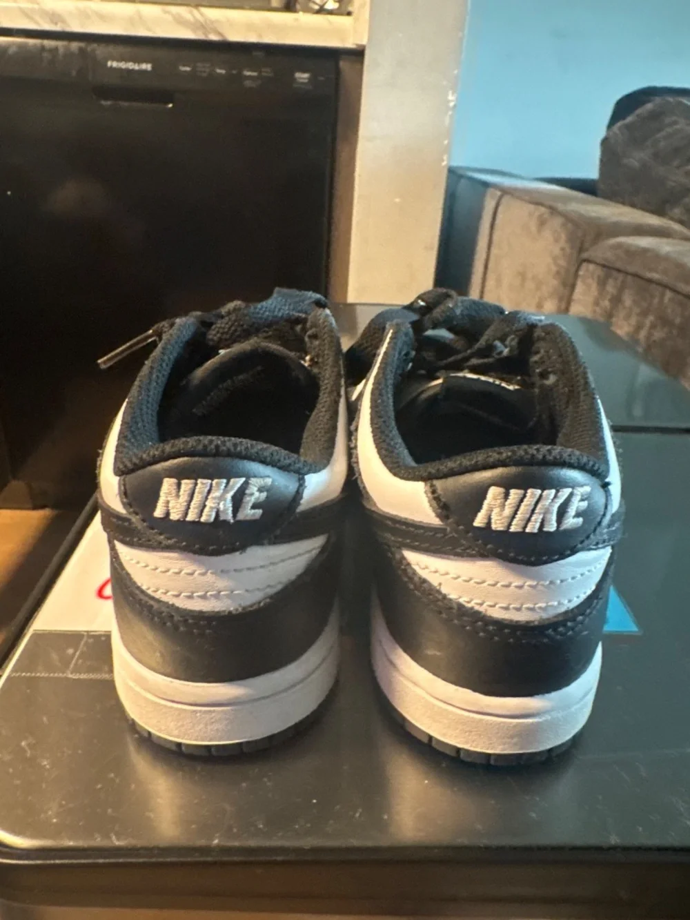 Kids nike Panda size 13 like new!